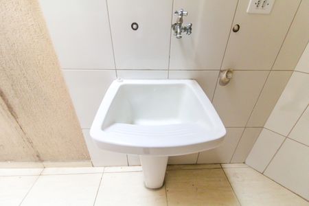 Casa de condomínio à venda com 57m², 2 quartos e 1 vagaÁrea de Serviço