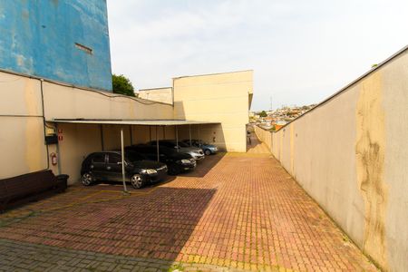 Casa de condomínio à venda com 57m², 2 quartos e 1 vagaEntrada