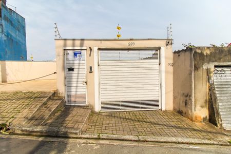 Casa de condomínio à venda com 57m², 2 quartos e 1 vagaFachada