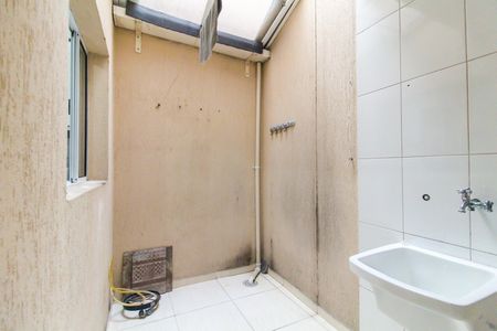 Casa de condomínio à venda com 57m², 2 quartos e 1 vagaÁrea de Serviço