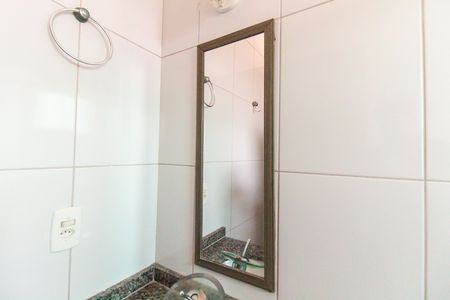 Casa de condomínio à venda com 57m², 2 quartos e 1 vagaBanheiro da Suíte 1