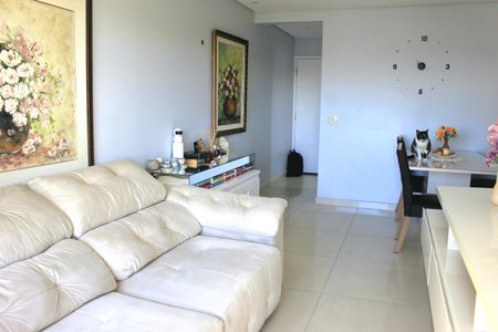 Apartamento à venda com 68m², 3 quartos e 1 vagaSala 