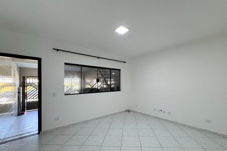 Sala  de casa para alugar com 2 quartos, 156m² em Ferrazópolis, São Bernardo do Campo