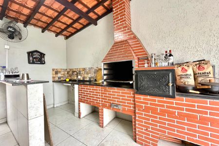 Casa à venda com 150m², 3 quartos e 1 vagaChurrasqueira