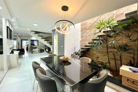 Sala de casa à venda com 3 quartos, 150m² em Jardim Floresta, São Paulo