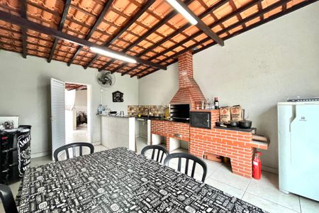 Casa à venda com 150m², 3 quartos e 1 vagaChurrasqueira