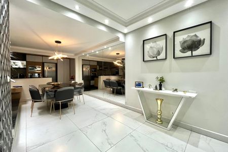 Sala de casa à venda com 3 quartos, 150m² em Jardim Floresta, São Paulo