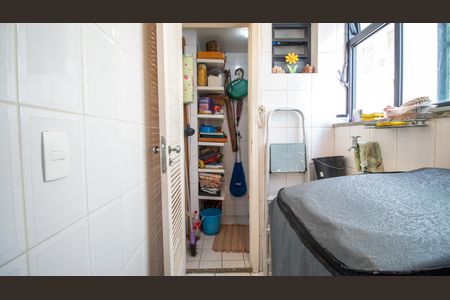 Apartamento à venda com 74m², 2 quartos e 1 vaga Apartamento à venda com 74m², 2 quartos e 1 vagaÁrea de Serviço