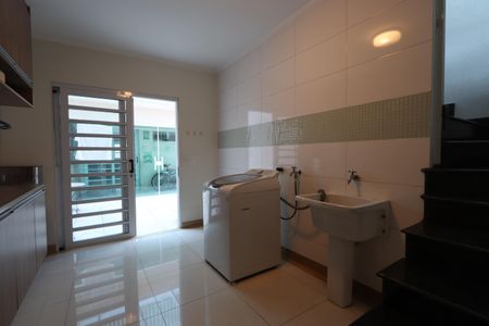 Casa para alugar com 360m², 3 quartos e sem vagaLavanderia