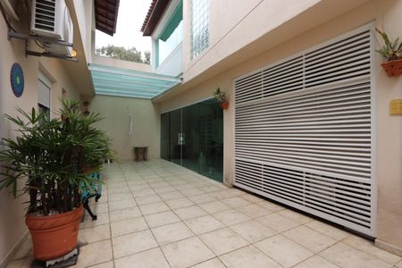 Casa para alugar com 360m², 3 quartos e sem vagaQuintal