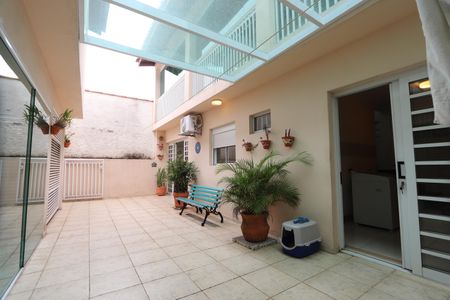 Casa para alugar com 360m², 3 quartos e sem vagaQuintal