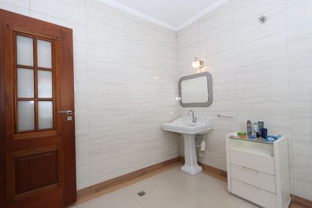 Casa para alugar com 360m², 3 quartos e sem vagaBanheiro da Suíte 