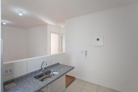 Apartamento para alugar com 45m², 2 quartos e 1 vaga Apartamento para alugar com 45m², 2 quartos e 1 vagaCozinha e Área de Serviço