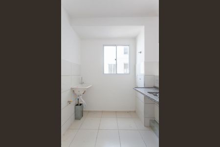 Apartamento para alugar com 45m², 2 quartos e 1 vaga Apartamento para alugar com 45m², 2 quartos e 1 vagaCozinha e Área de Serviço