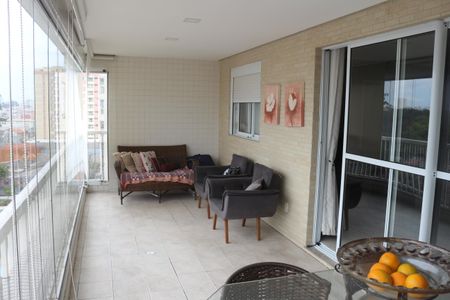 Apartamento à venda com 144m², 3 quartos e 2 vagasVaranda