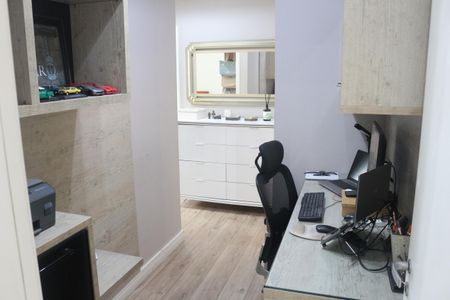Apartamento à venda com 144m², 3 quartos e 2 vagasEscritório