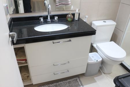 Apartamento à venda com 144m², 3 quartos e 2 vagasBanheiro da Suíte 