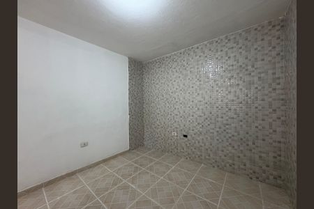 Quarto 1 de casa para alugar com 1 quarto, 30m² em Jardim Cristiane, Santo André