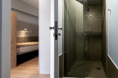 Studio para alugar com 25m², 1 quarto e sem vaga Studio para alugar com 25m², 1 quarto e sem vagaBanheiro