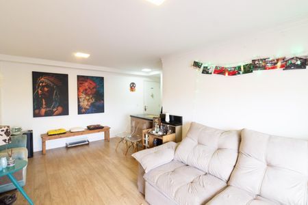 Apartamento à venda com 82m², 3 quartos e 2 vagasSala