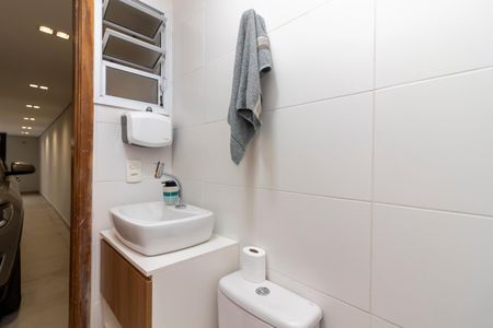 Casa à venda com 180m², 3 quartos e 3 vagasBanheiro de Serviço