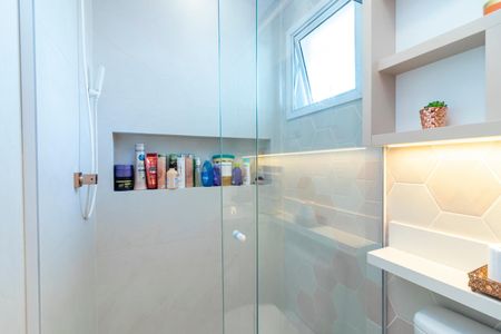 Casa à venda com 180m², 3 quartos e 3 vagasBanheiro da Suíte 1