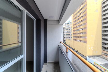Apartamento para alugar com 38m², 1 quarto e sem vaga Apartamento para alugar com 38m², 1 quarto e sem vagaVaranda do Quarto