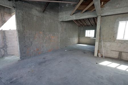 Casa à venda com 70m², 2 quartos e 2 vagasGaragem