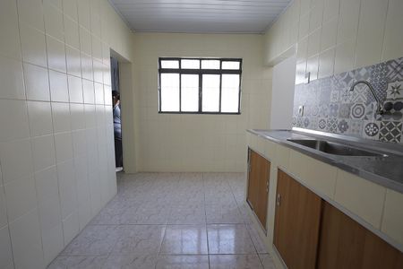Casa à venda com 70m², 2 quartos e 2 vagasCozinha