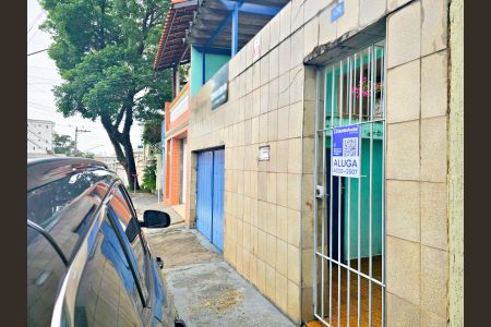 Casa para alugar com 120m², 2 quartos e 2 vagasFachada 