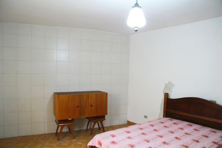 Casa para alugar com 120m², 2 quartos e 2 vagasQuarto 01