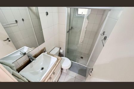 Banheiro de apartamento à venda com 3 quartos, 76m² em Campestre, Santo André