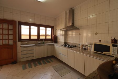 Casa à venda com 210m², 3 quartos e 2 vagasCozinha