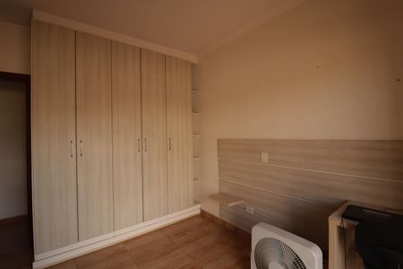 Casa à venda com 210m², 3 quartos e 2 vagasSuíte 1