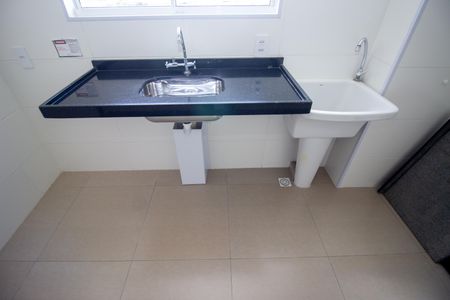 Apartamento à venda com 96m², 2 quartos e 2 vagas Apartamento à venda com 96m², 2 quartos e 2 vagasCozinha e Área de Serviço