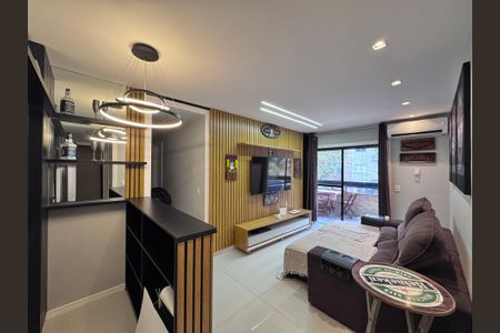 Sala de apartamento para alugar com 2 quartos, 72m² em Recreio dos Bandeirantes, Rio de Janeiro