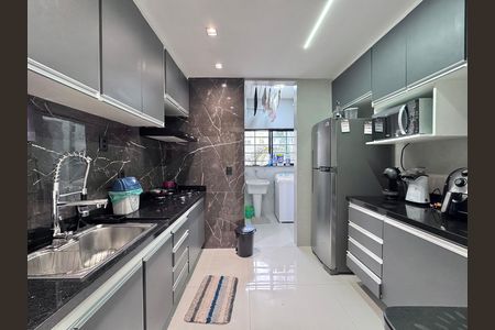 Apartamento à venda com 72m², 2 quartos e 1 vaga Apartamento à venda com 72m², 2 quartos e 1 vagaCozinha