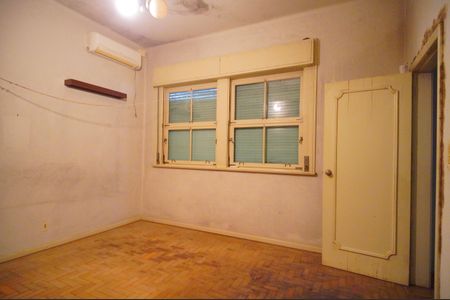 Casa à venda com 380m², 5 quartos e 5 vagasQuarto 3