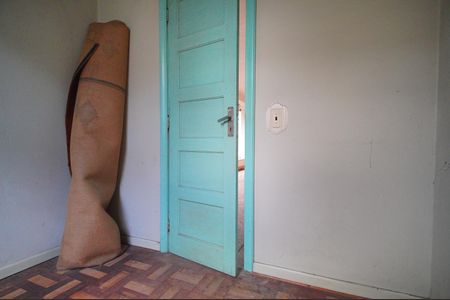 Casa à venda com 380m², 5 quartos e 5 vagasQuarto de Serviço