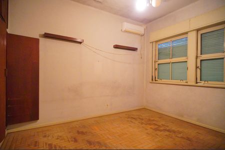 Casa à venda com 380m², 5 quartos e 5 vagasQuarto 3