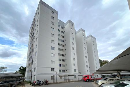 Fachada do bloco de apartamento para alugar com 3 quartos, 70m² em Cinquentenario, Belo Horizonte