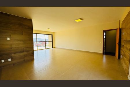 Sala de casa de condomínio para alugar com 4 quartos, 1000m² em Várzea, Lagoa Santa