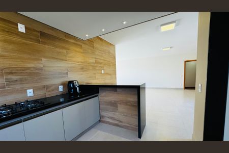 Casa de condomínio para alugar com 1000m², 4 quartos e 6 vagasCozinha