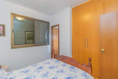 Apartamento à venda com 161m², 4 quartos e 4 vagas Apartamento à venda com 161m², 4 quartos e 4 vagasSuíte 1