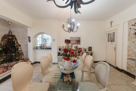 Apartamento à venda com 131m², 2 quartos e sem vagaSala