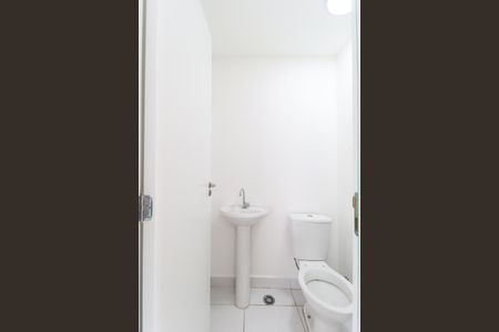 Apartamento para alugar com 32m², 2 quartos e sem vaga Apartamento para alugar com 32m², 2 quartos e sem vagaBanheiro