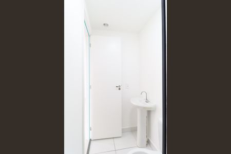 Apartamento para alugar com 32m², 2 quartos e sem vaga Apartamento para alugar com 32m², 2 quartos e sem vagaBanheiro