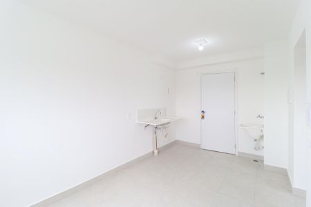 Apartamento para alugar com 32m², 2 quartos e sem vaga Apartamento para alugar com 32m², 2 quartos e sem vagaSala/Cozinha