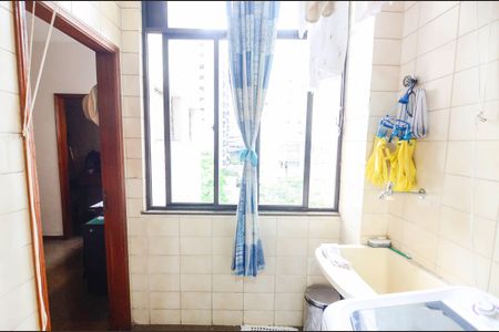 Apartamento à venda com 273m², 4 quartos e 1 vagaÁrea de Serviço