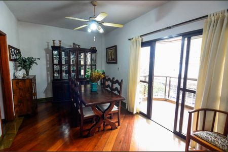 Apartamento à venda com 273m², 4 quartos e 1 vagaSala